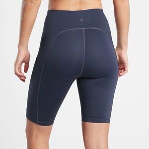 Athleta Ultimate Stash Pocket Short 9” Navy
